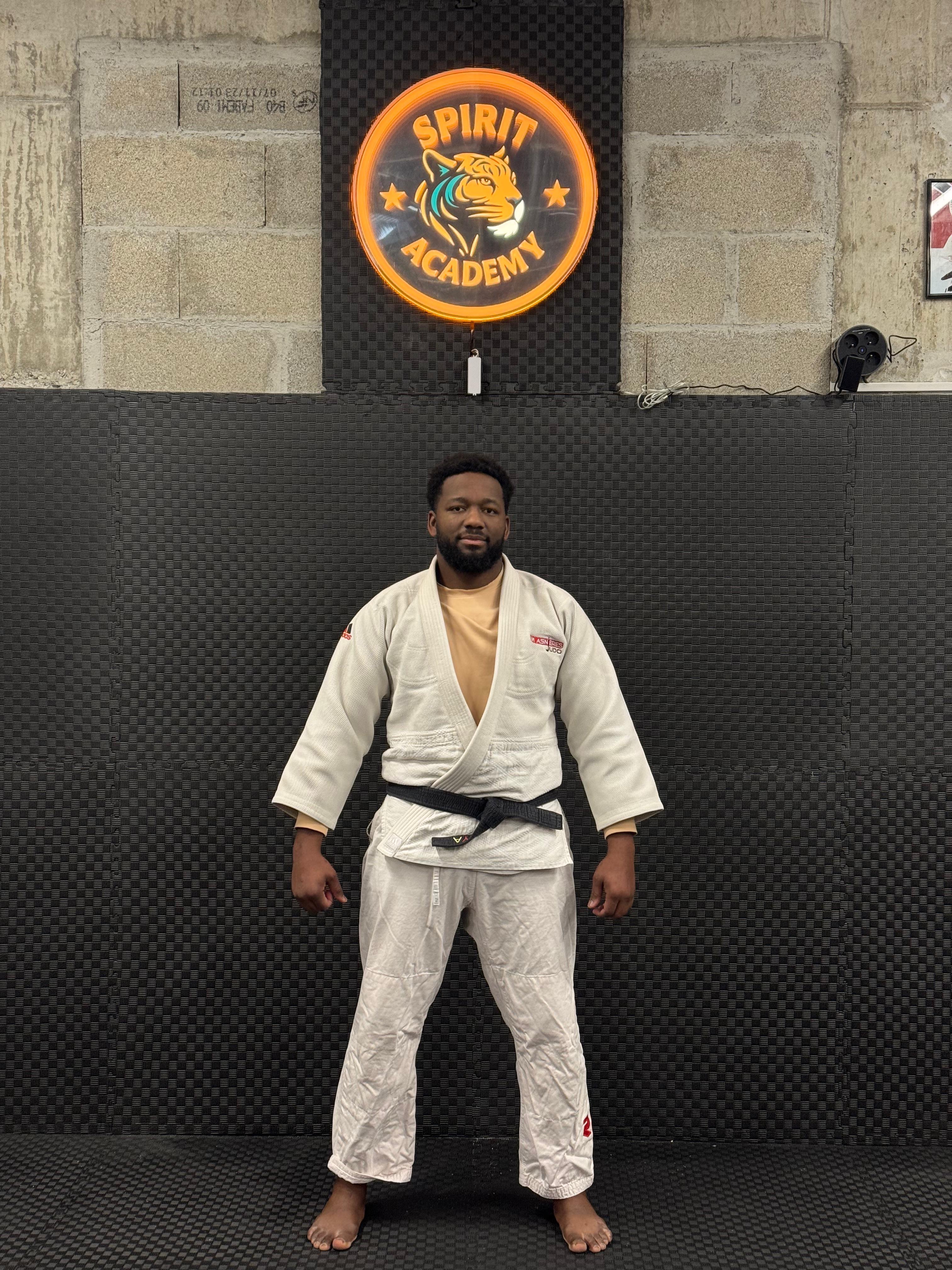 Coach Denis — Ju-Jitsu Fighting & Contact
